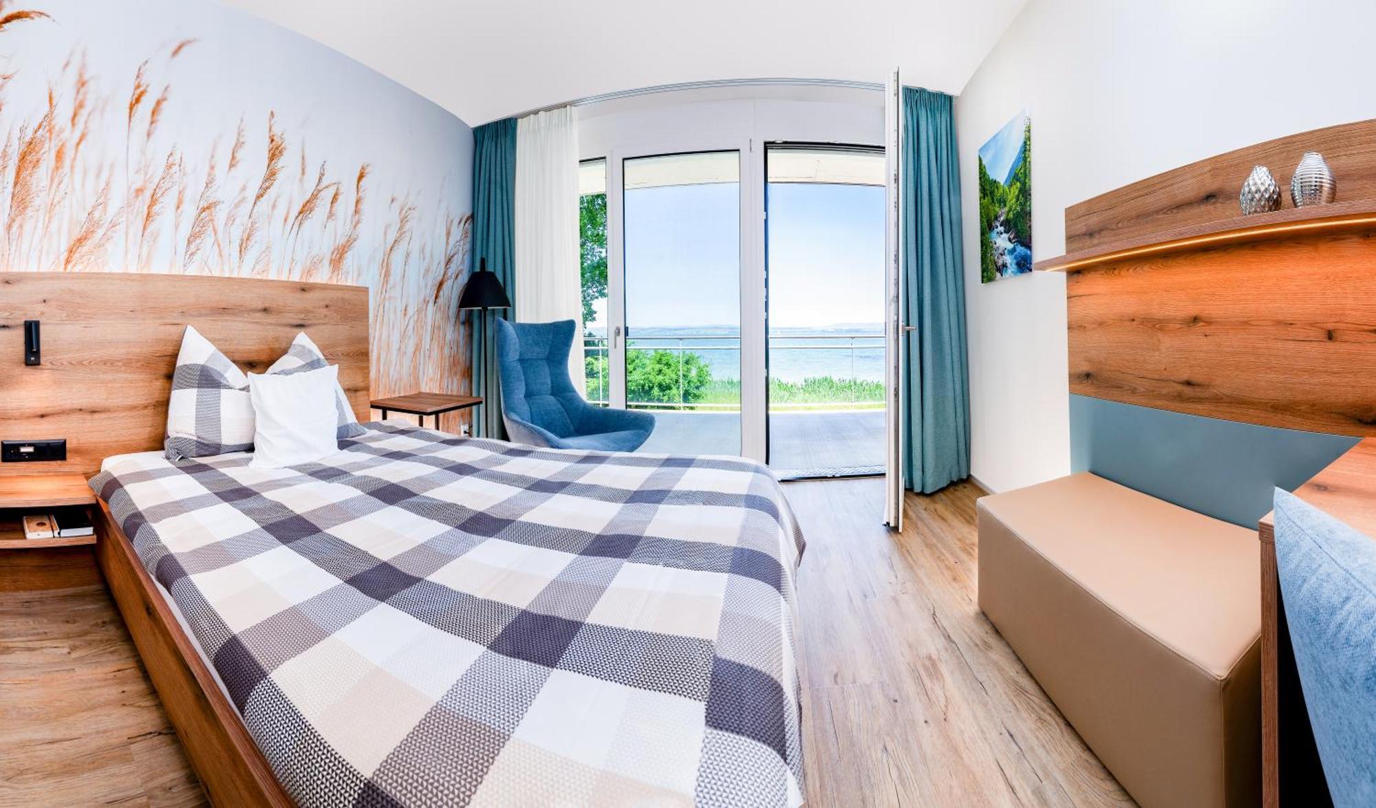 Hotel Restaurant Sokrates Güttingen Buitenkant foto