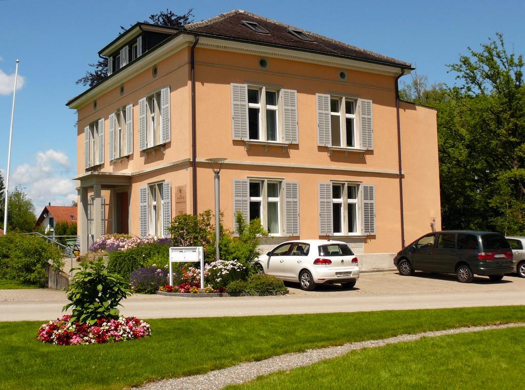 Hotel Restaurant Sokrates Güttingen Buitenkant foto